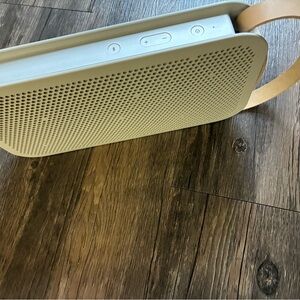 Bang & Olufsen B&O Beoplay A2 Portable Bluetooth Speaker